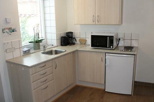 Kitchen & Apartments In Odense City With Free Private Parking