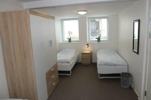 Kitchen & Apartments In Odense City With Free Private Parking
