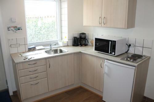 Kitchen & Apartments In Odense City With Free Private Parking
