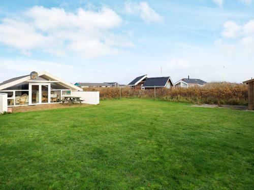 Holiday Home L�kken Clvi