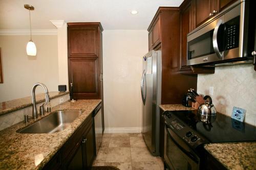 F9 - Beach Cottage Getaway