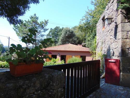 Villa Casa Da Ru�na - Lush Garden With Pool