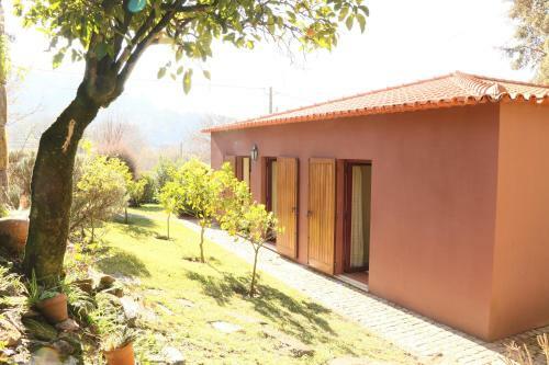 Villa Casa Da Ru�na - Lush Garden With Pool