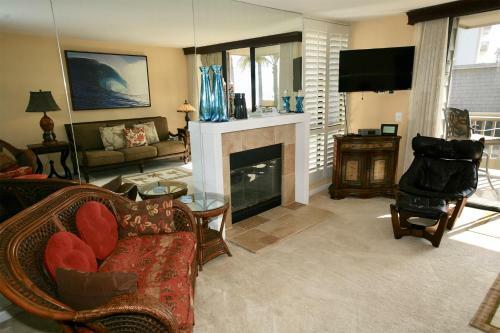 D2 - Breakwater Bungalow