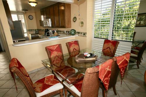 D2 - Breakwater Bungalow