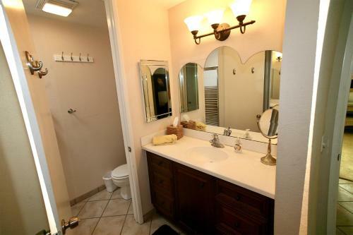 D2 - Breakwater Bungalow