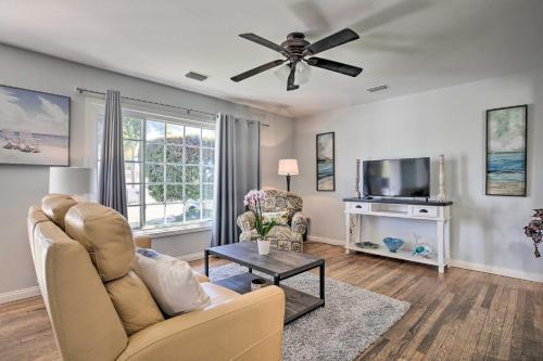 Bright Home - Half Mile To Oceanside Harbor!