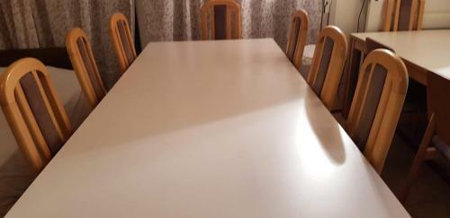 Private Room In A Luxurious Apartment, With Shared Bathroom & Kitchen
