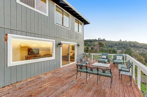 Eagle Ridge Retreat