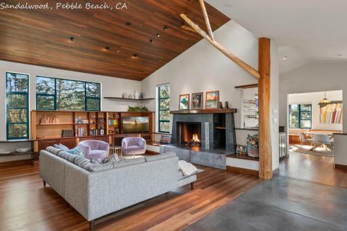 Pebble Beach Timeless Contemporary 4 Bed 5bath 30 Night Minimum