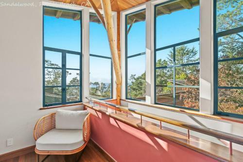 Pebble Beach Timeless Contemporary 4 Bed 5bath 30 Night Minimum
