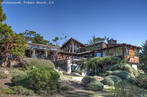 Pebble Beach Timeless Contemporary 4 Bed 5bath 30 Night Minimum