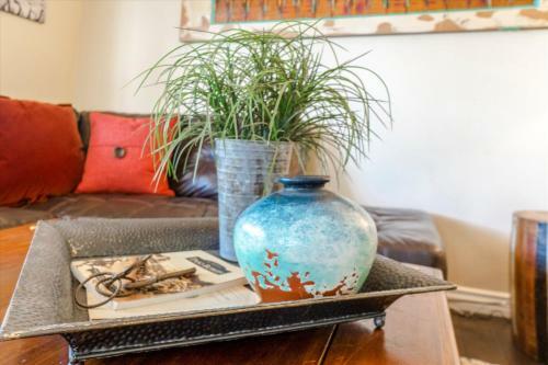 Apartamento Colorful Artist's Bungalow Walk Downtown Paso