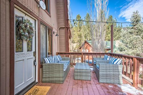 Updated Pine Mountain Club Cabin - Stone Fireplace
