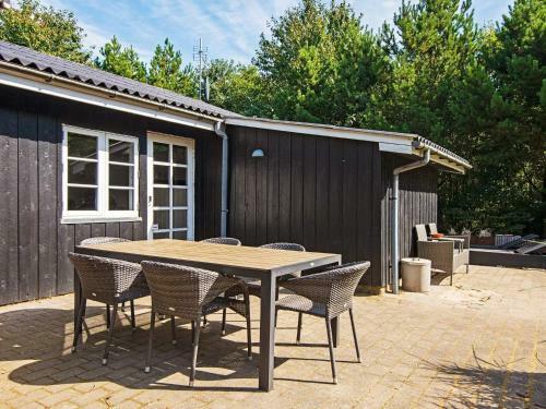 Holiday Home Ringk�bing Lxvii