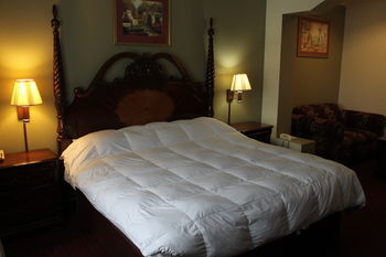 Hotel Crystal Suites