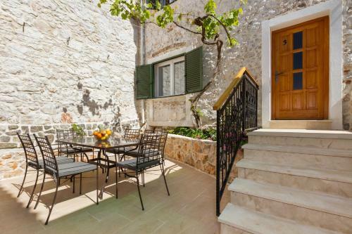 Apartments Vica