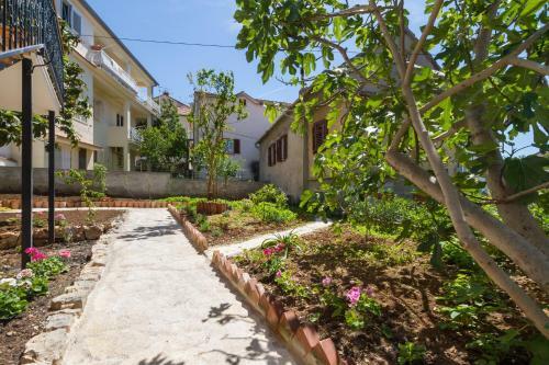Apartments Vica