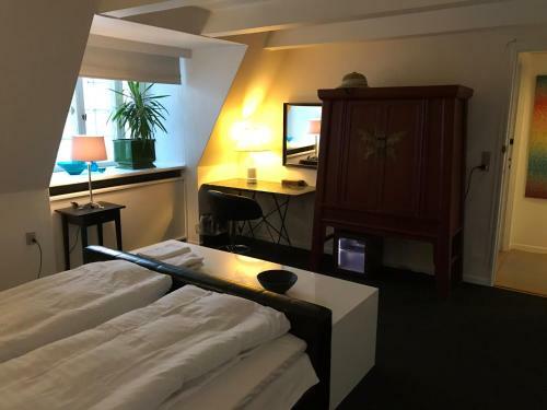 Guest Room W. Harbor View And Balcony