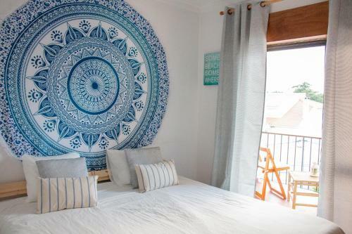 Albergue Mahara Caparica Surf Camp