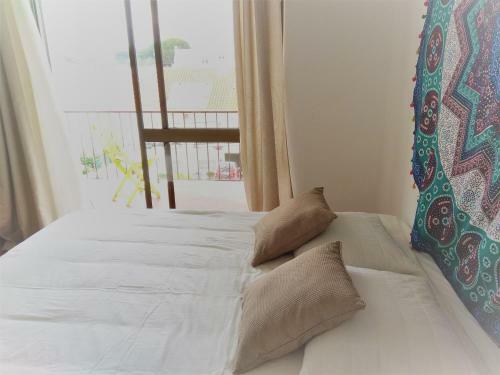Albergue Mahara Caparica Surf Camp