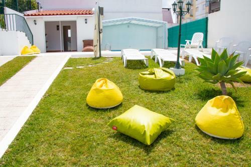 Albergue Mahara Caparica Surf Camp
