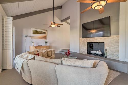Sleek Rancho Mirage Villa Patio, Pool, Golf!