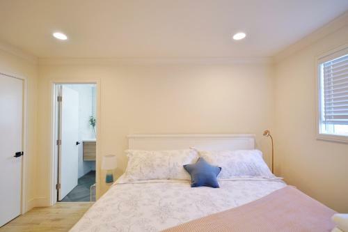 @ Marbella Lane - Vibrant 4br Rwc Ldry + P