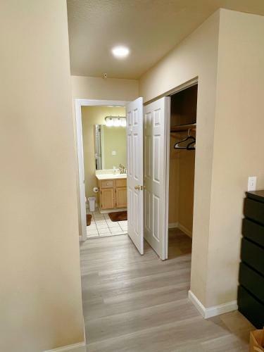 Apartamento Large 2br/2ba Condo In Redwood City