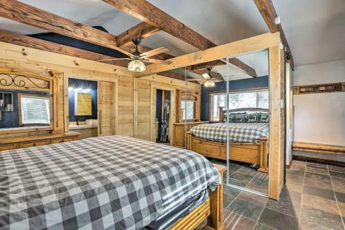 Two Bears Retreat - Scenic Cabin With Views!