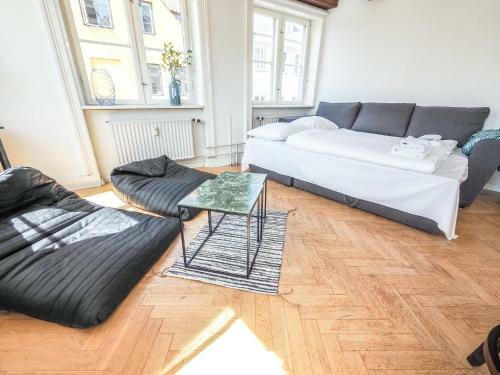 Authentic Copenhagen Apartment By Nyhavn