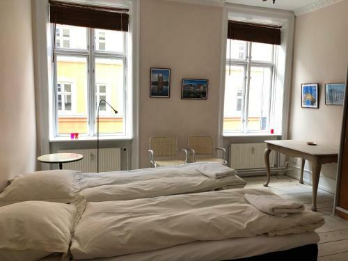 Outhentic Apartment