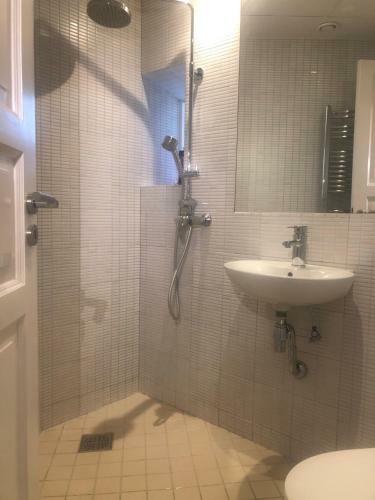 Outhentic Apartment