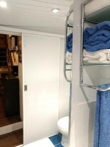 Hostal Home & Away Studio By Cris