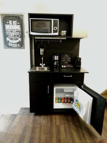 Hostal Home & Away Studio By Cris
