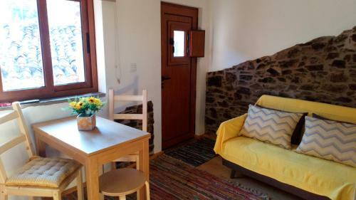 Casas Dos Carregais