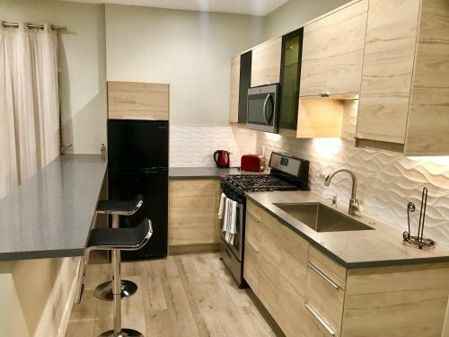 Apartamento 11642 Gothic Avenue