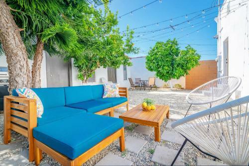 Charming Spanish Mid-century Gem Near Lax/beaches