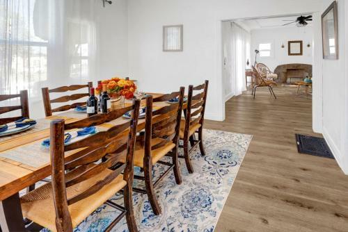 Charming Spanish Mid-century Gem Near Lax/beaches