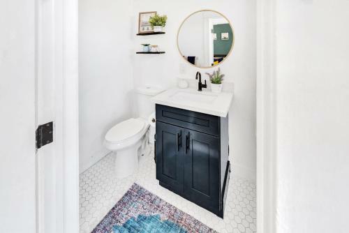 Charming Spanish Mid-century Gem Near Lax/beaches