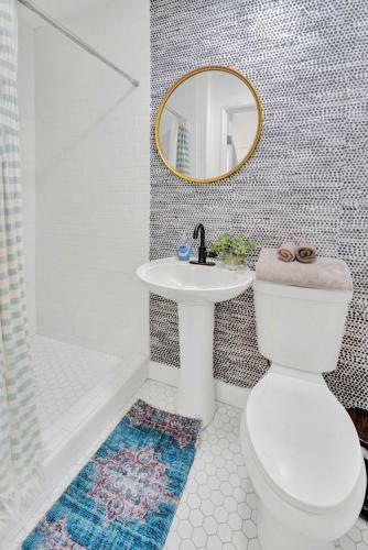 Charming Spanish Mid-century Gem Near Lax/beaches