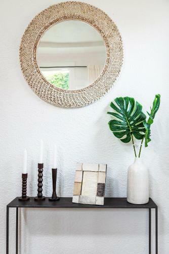 Charming Spanish Mid-century Gem Near Lax/beaches