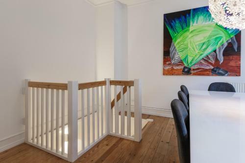 Hostal Cozy Private Basement Room With Workplace