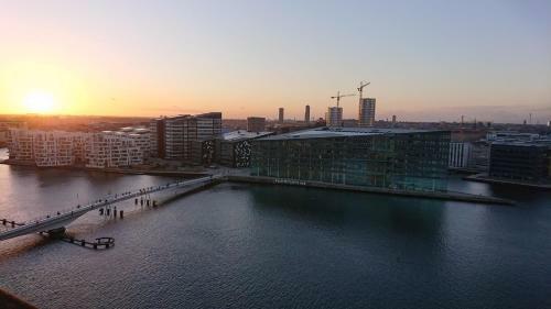 Exclusive Waterfront Apartment - 12th Floor