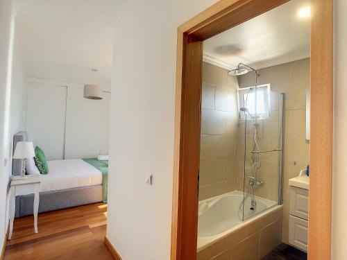 Time House Apartment By Mhm