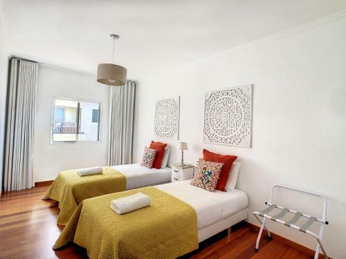 Time House Apartment By Mhm