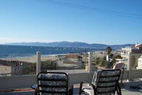 Incredible Los Angeles Beach Home With Amazing Ocean Views