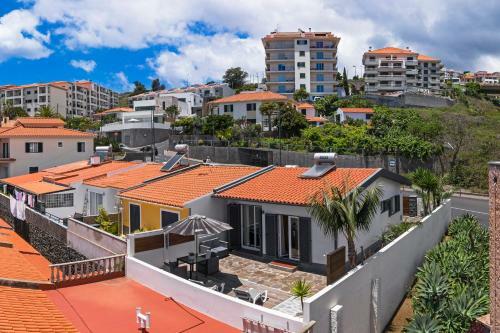 Terrace Vila By An Island Apart