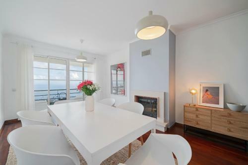 Barbecue And Sunbathing With Sea View, Casa Skyline