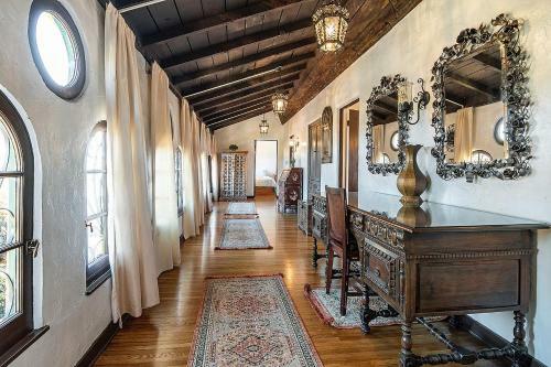 Prime Location Three Bedroom Beautiful Villa